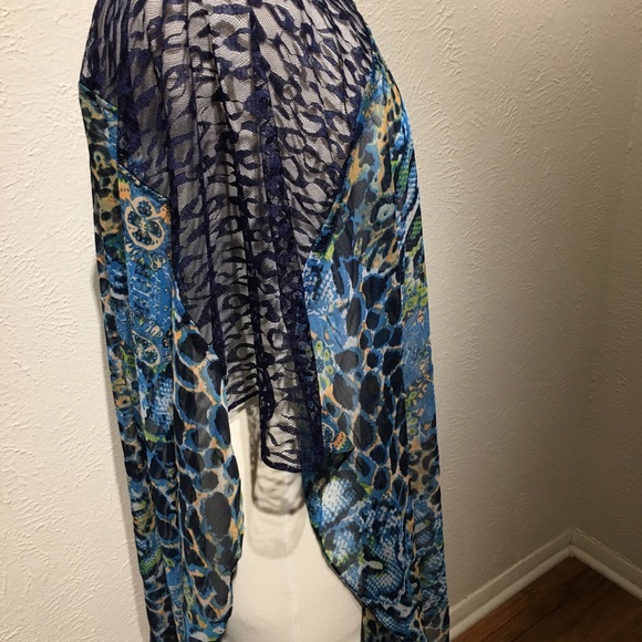 Beach Cover Up - Picture 3 of 4